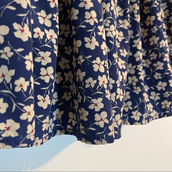Forever 21 blue floral mini skort size M - Picture 9 of 16